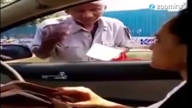 ИНДИЕЦ ПРОСИТ МИЛОСТЫНЮ, СМОТРИТЕ, ЧТО СЛУЧИЛОСЬ, КОГДА ДЕВУШКА СКАЗАЛА, ЧТО У НЕЕ НЕТ МЕЛОЧИ)) смотреть онлайн