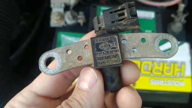 La falla mas comun Renault k4m, tironeo, luz Chek, bujías, bobinas, inyectores. смотреть онлайн