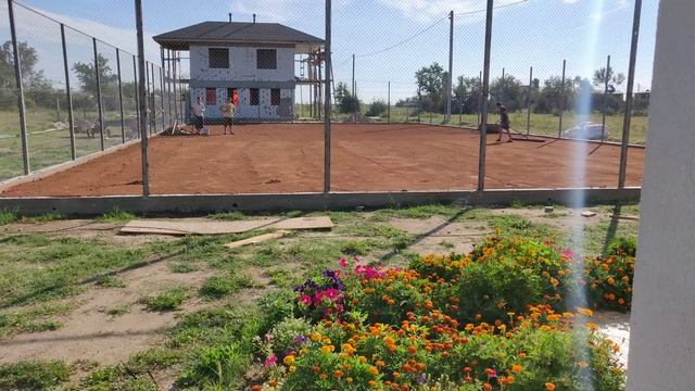 Строительство теннисного корта 2 смотреть онлайн