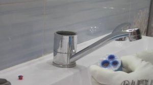 замена картриджа в смесителе