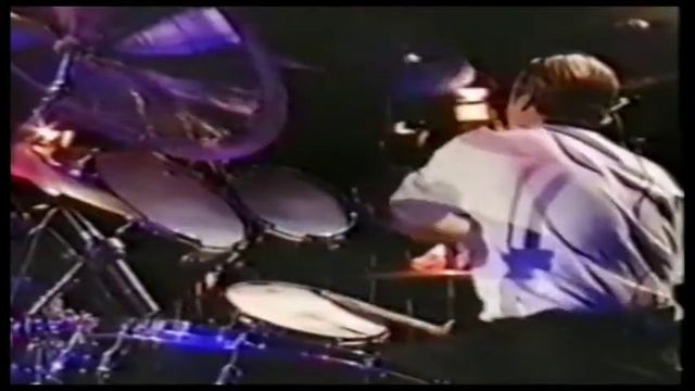 Phil Collins - Saturday Night and Sunday Morning (Drum solo Phil) Madison Square Garden,NY смотреть онлайн