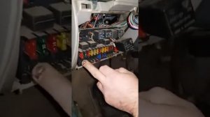 Ближний свет Lada Kalina, Granta (не работает МУС-Модуль Управления Светотехникой)