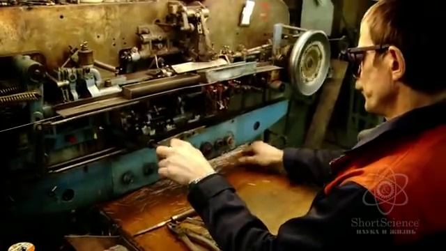 Свет в стеклянной колбе смотреть онлайн