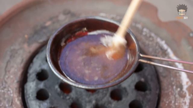 달고나 체험 / Dalgona - Korean Street Food / 군산 경암동 철길마을 길거리 음식 смотреть онлайн