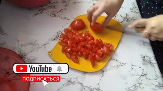 Салат Цезарь Оригинал рецепт Простой и вкусный салат Цезарь смотреть онлайн