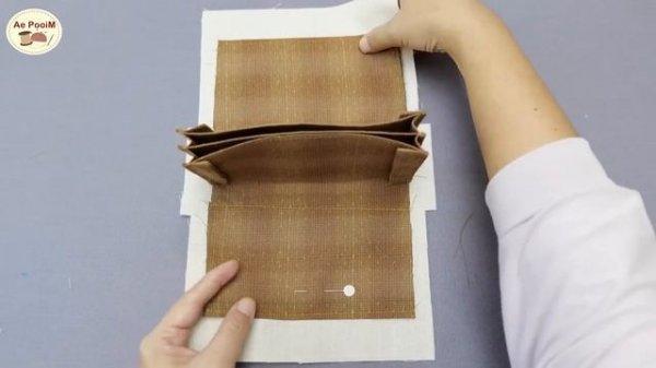 DIY, Zipper sling bag with divided compartments inside