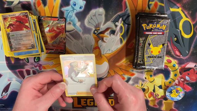 Pokémon Celebrations Elite Trainer Box Opening смотреть онлайн
