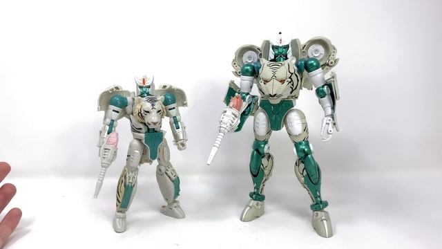 Transformers Kingdom Voyager Class TIGATRON Review смотреть онлайн