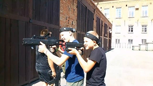 лазертаг смотреть онлайн