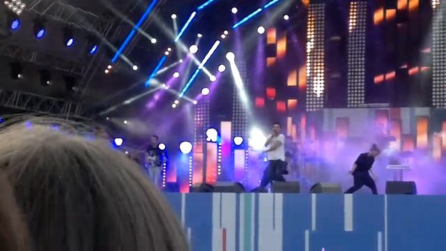 ВДНХ. 3 августа 2014. 75 лет. Выступление Димы Билана. Часть 5. Песня: На берегу неба