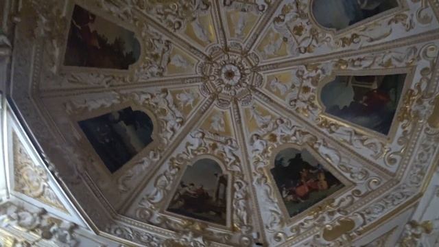 PALAZZO DUCALE. Герцогский дворец в городке Сассуоло.