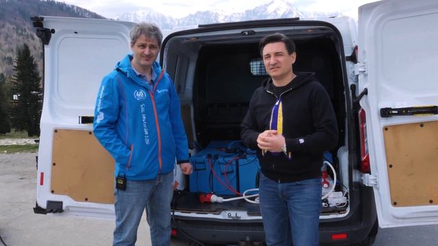 Flat Tesla Battery Saved By Victron Ambulance