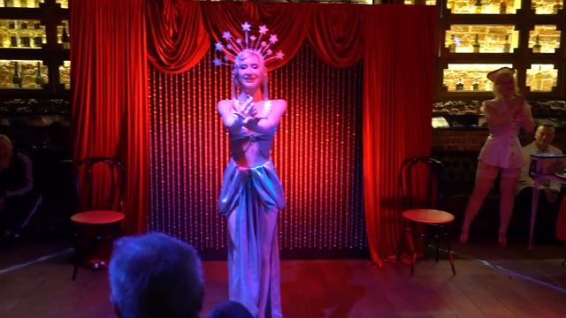"Девушка Зигфелда" в спектакле "Школа бурлеска" (Московский фестиваль бурлеска) смотреть онлайн