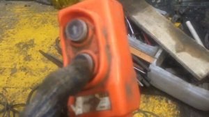 Лебедка для затягивания автомобиля в бокс