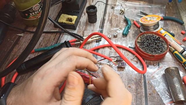 Самодельный стерео микрофон на литиевом аккумуляторе смотреть онлайн