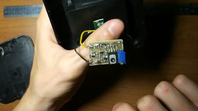 Простая зарядка для UV-5R смотреть онлайн