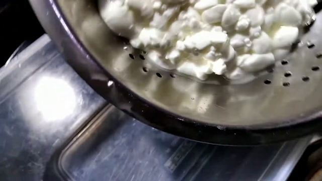 Сыр Качотта(Caciotta)в гаражных условиях.С грецкими орехами, итальянскими травами. смотреть онлайн