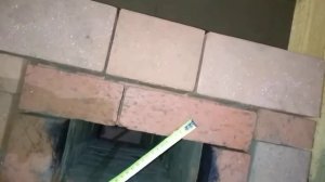 Второй ряд распушки кирпичной трубы печи