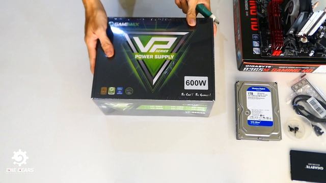 Best $900 Gaming PC Build Timelapse - Intel i5 9400F RTX2060 SUPER смотреть онлайн