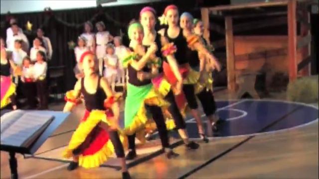 Andi's Conga Dance смотреть онлайн