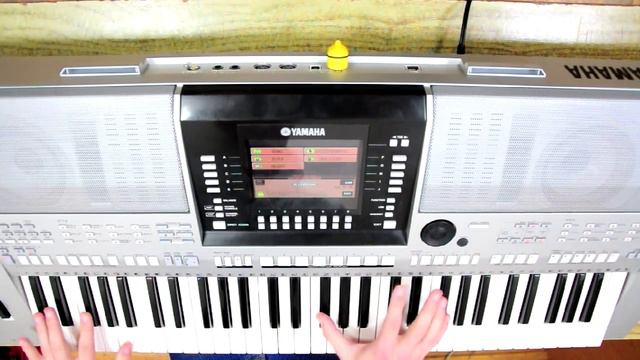 JASPER FORKS - RIVER FLOWS IN YOU ON SYNTHESIZER YAMAHA смотреть онлайн