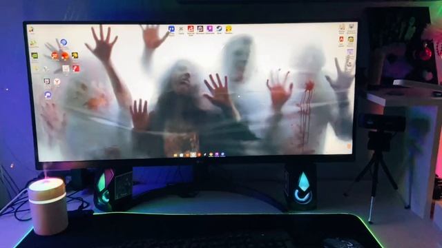 Найдены самые жуткие обои для рабочего стола.