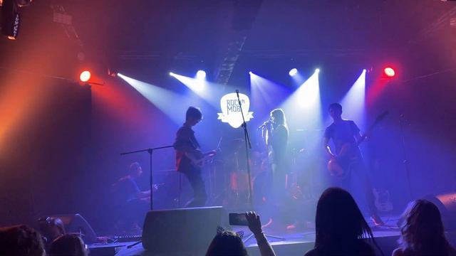 Maneskin - Zitti e Buoni смотреть онлайн