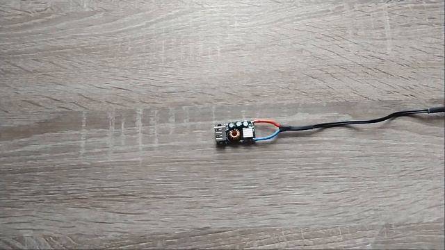 Понижающий модуль питания DC-DC 12V/24V, USB-модуль быстрой зарядки QC 2.0,3.0 (5V,9V,12V), 24W смотреть онлайн