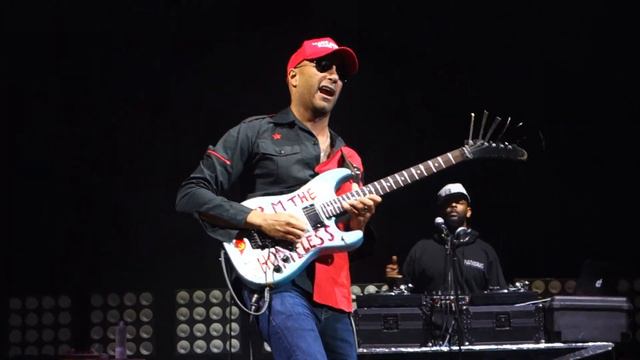 Prophets of Rage [Rage Against the Machine] - [Tom Morello guitar solo] (live) смотреть онлайн