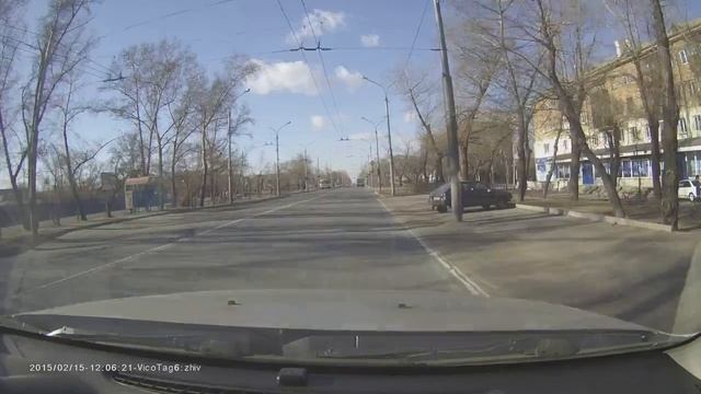 Абакан. ПДД. Хонда ЦРВ н159ет19 проезд на запрещающий сигнал светофора смотреть онлайн