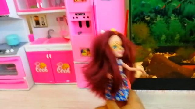 МУЛЬТИК ЭНЧАНТИМАЛС / КТО В домике ЖИВЕТ ? ДОМИК ДЛЯ ФИЛИСИТИ ЛИС /ВИДЕО С КУКЛАМИ.Junglewood смотреть онлайн