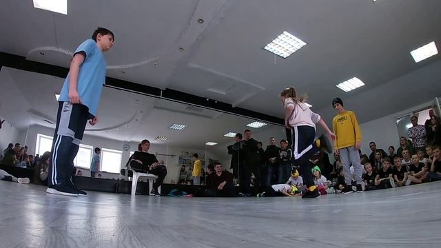 Святов Саша vs Ник vs Каргина Вика | 1/8 | 11-14 лет | Spring battle смотреть онлайн
