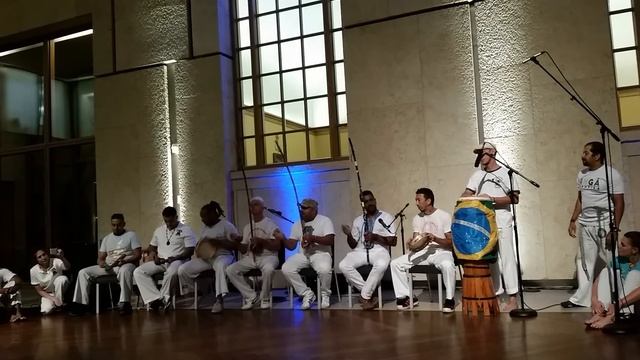 Berimbau solos with ASCAP Capoeira at The Barnes Foundation смотреть онлайн