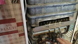 #Газовая_колонка #ремонт Газовая колонка зажигается и сразу гаснет, устранение неисправности