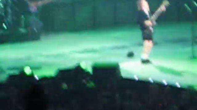 Dirty Deeds Part 2/Classic Angus Scream (Excel Energy Center) 11-23-08 смотреть онлайн
