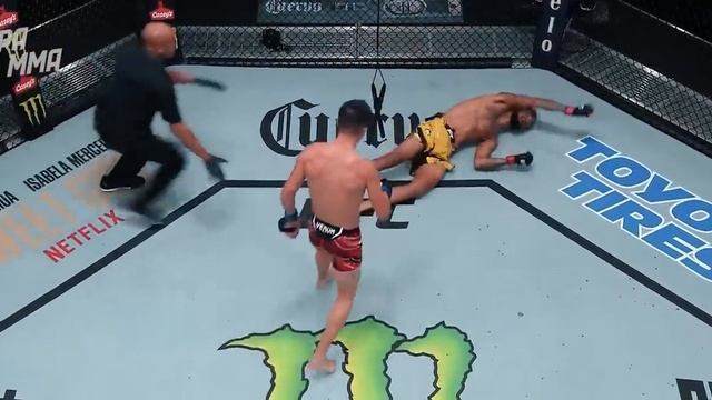 Самые Шокирующие Нокауты 2021.mp4 смотреть онлайн