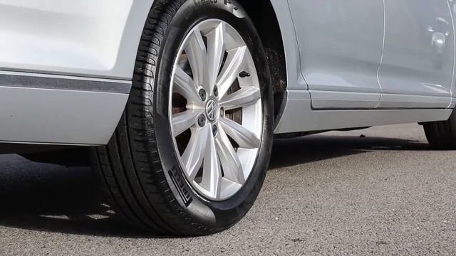 GD17NXX VOLKSWAGEN PASSAT 2 0 SE BUSINESS TDI BLUEMOTION TECH DSG 4d 148 BHP смотреть онлайн