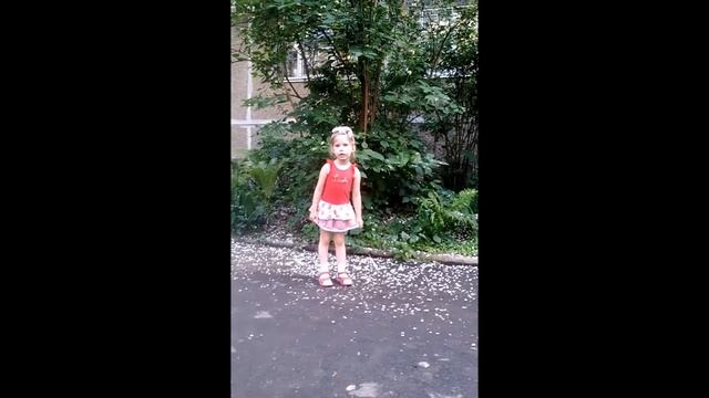 Страна читающая — Василиса Сальникова читает произведение «Чудная картина» А. А. Фета смотреть онлайн