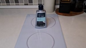 КАК ОЧИСТИТЬ СТЕКЛОКЕРАМИЧЕСКУЮ ПЛИТУ