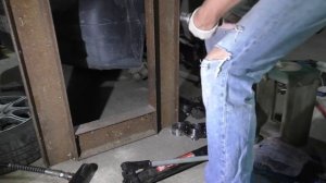 Замена цапфы (поворотный кулак) Renault Logan