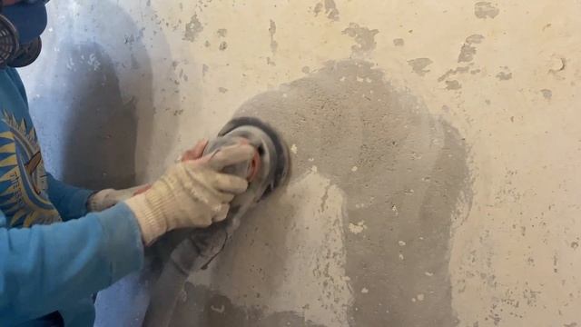 Шлифовка стен. Снятие старого покрытия со стен алмазной чашкой смотреть онлайн