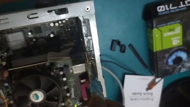 How to Install a Graphics Card in Your Desktop Computer | Gigabyte GeForce GT 710 смотреть онлайн