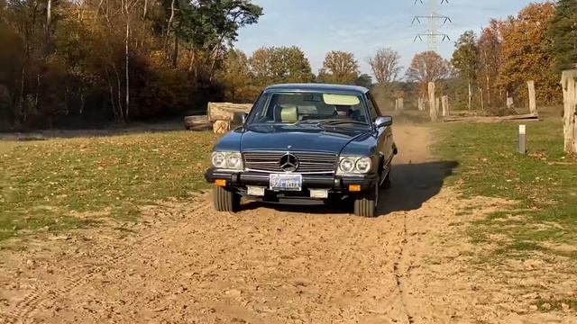 1976 Mercedes-Benz 450 SLC W107 смотреть онлайн
