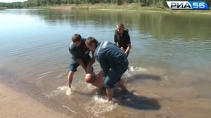 Оренбург. Как спасти утопающего. Советы от МЧС. 03.07.2015