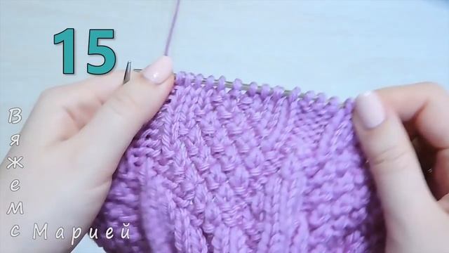 Женская двухсторонняя шапка с отворотом спицами.