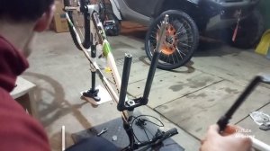 Почему стучит велосипедня вилка