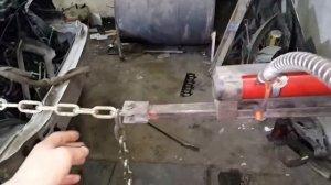 Самодельное приспособление для вытяжки кузова автомобилей.