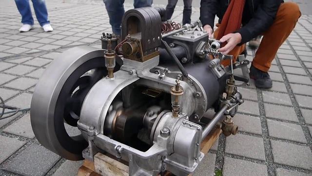 Horch,Motor,engine смотреть онлайн