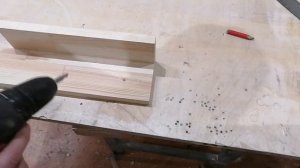 Как запилить потолочный плинтус,  внутренний и внешний углы потолочного плинтуса.