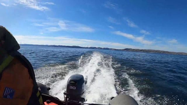 ГОРБАТЫЕ КИТЫ - ХОРОШИЙ ЗНАК. РЫБАЛКА В БАРЕНЦЕВОМ МОРЕ. "FISHING IN THE BARENTS SEA. HURRAH-LIP." смотреть онлайн